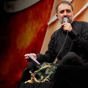 یادش بخیر موی تو را شانه می زدم