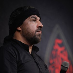 قاری احلی من العسل
