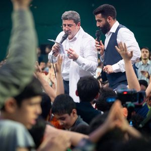 علم کشا مشتیا میون دارا با معرفتا
