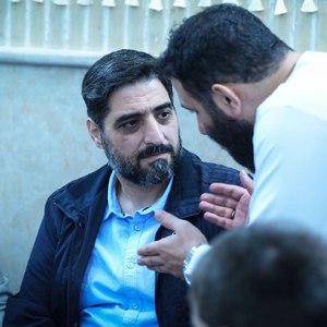 در قیامت که همه گریانند