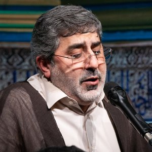 غنچه پرپر گشته بود و گل جدا افتاده بود