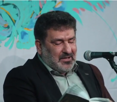 غارت زده منم که کنارت نشسته ام
