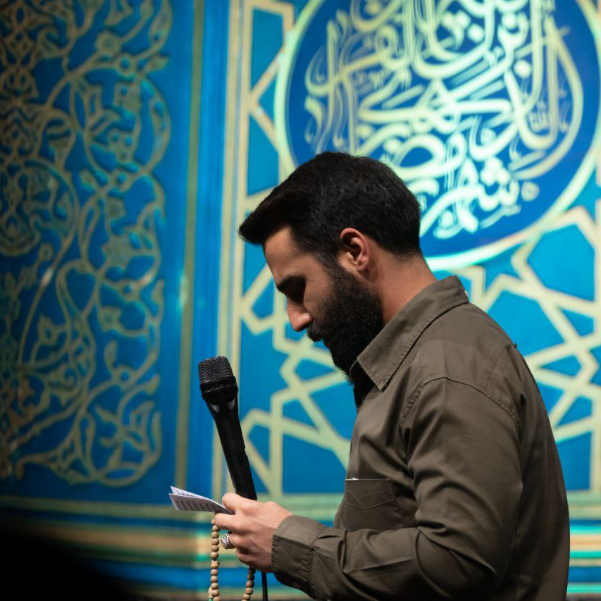 لب گشود و عقده از دل باز کرد
