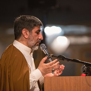 روایت است که چون تنگ شد بر او میدان