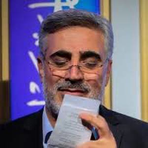 صدای مادرت رو شنید تو گودال مگه ولت کرد