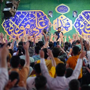 علی عروه الوثقی علی عالی الاعلا.