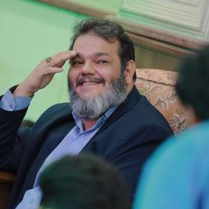 پیامبر جلوی همه گفت علی یعنی من