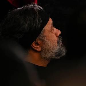 زینب شده از ناقه پیاده که بیایند