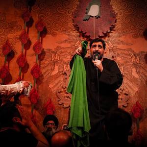 ماه را در مسلک شب می‌کند معنا حسین