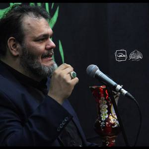 حرمی که خادم‌هایش بیان بگن شب بمون حرم