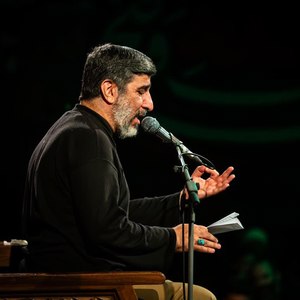  از غم و غریبی‌هاش عالمی شده گریون