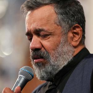 سپاه، دسته‌به‌دسته مقابل خانه