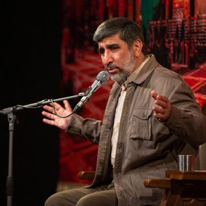 عاشقم با بی کسی سر می کنم این روزها