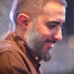 قمر از راه اومد