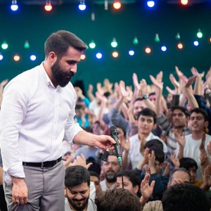 من مستم و دلشاد از بند غم آزاد