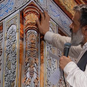 شاهی که ولی بود و وصی بود، علی بود