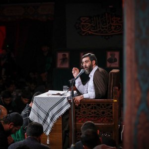 یک نفر بیش نبودی که به میدان رفتی