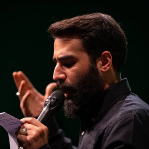 راحت بخواب مادر زهرا، کفن که هست