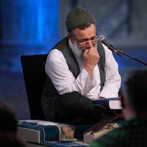 ذکر لب‌هایم با اشک و با ناله