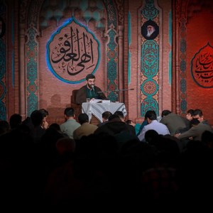 دیر کرد و به خانه راه نداشت