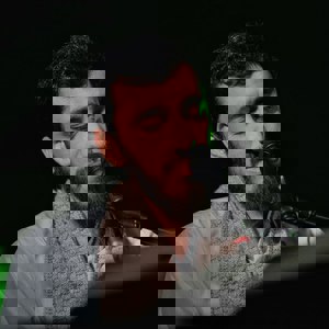  مین درد و غم و حسرته آکنده‌یم اللّه 