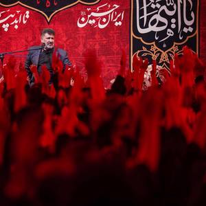 از کودکی من هم به عشقت مبتلایم