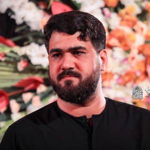 آقایی که با نگاش
