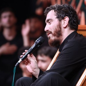 از مدینه که راه افتادی آسمان محو خنده‌هایش بود