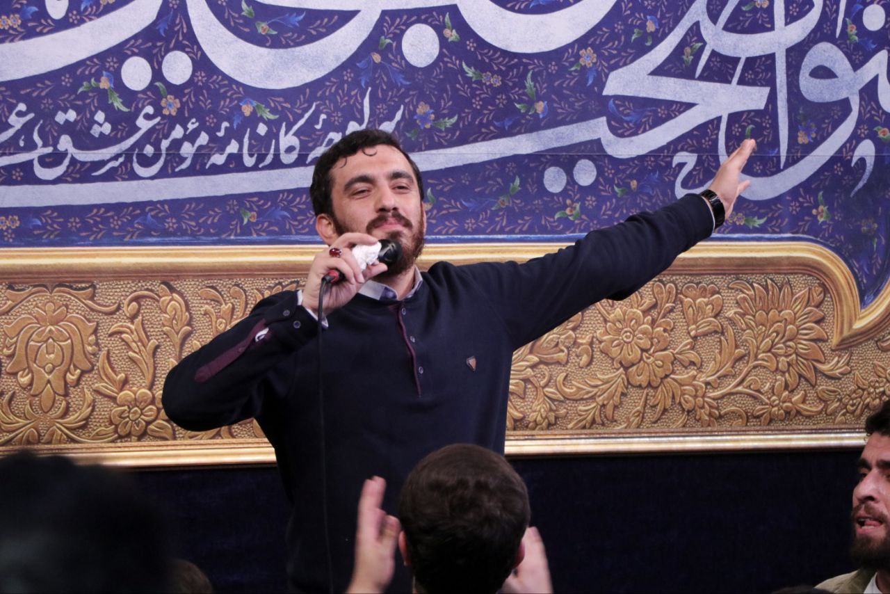 و لقد نصرکم الله ببدره بسیف علی
