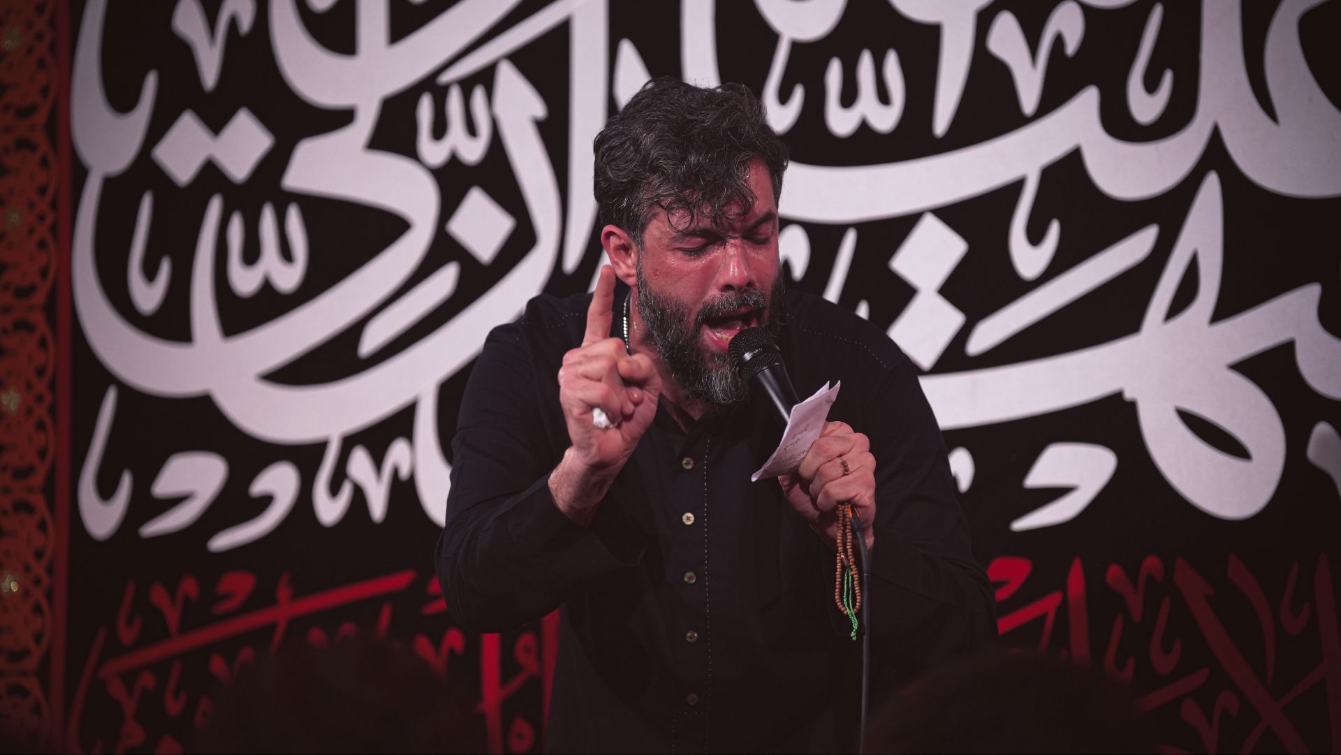 از بالای مناره گفتیم علی