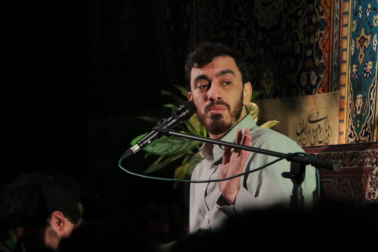 زمان زمان عجیبی‌ است