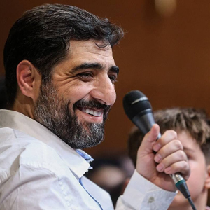 فتنه چشم سیاهش را نمیداند کسی