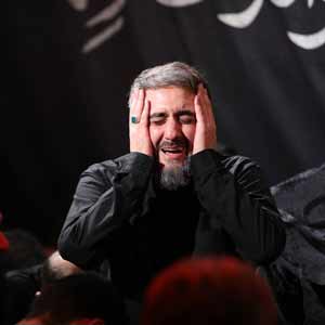 یک نفر مانده بود بین گودال و