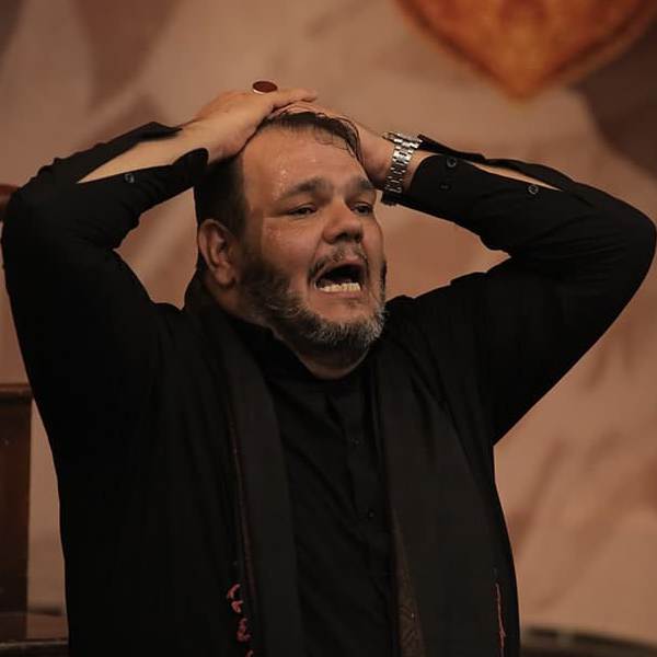 از غصه این فاصله بگذار نگویم