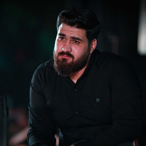خبر داری یک سال و نیم حرم رو ندیدم