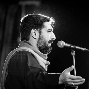 تنهایی روی خاک داغ این صحرایی