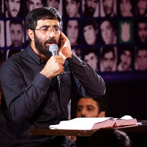 غبار مقدم او را مسیحا آرزو می کرد